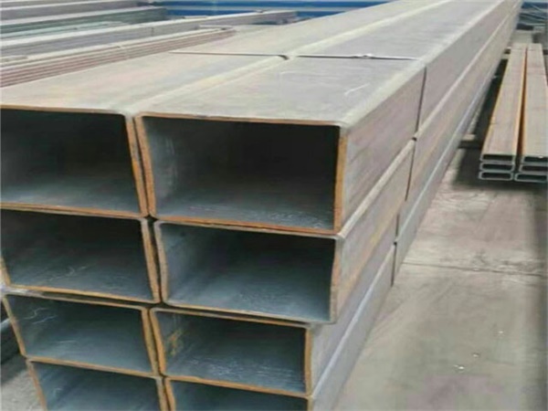 仙游Q355B<font style='color:red'>无缝方管</font>大厂出货